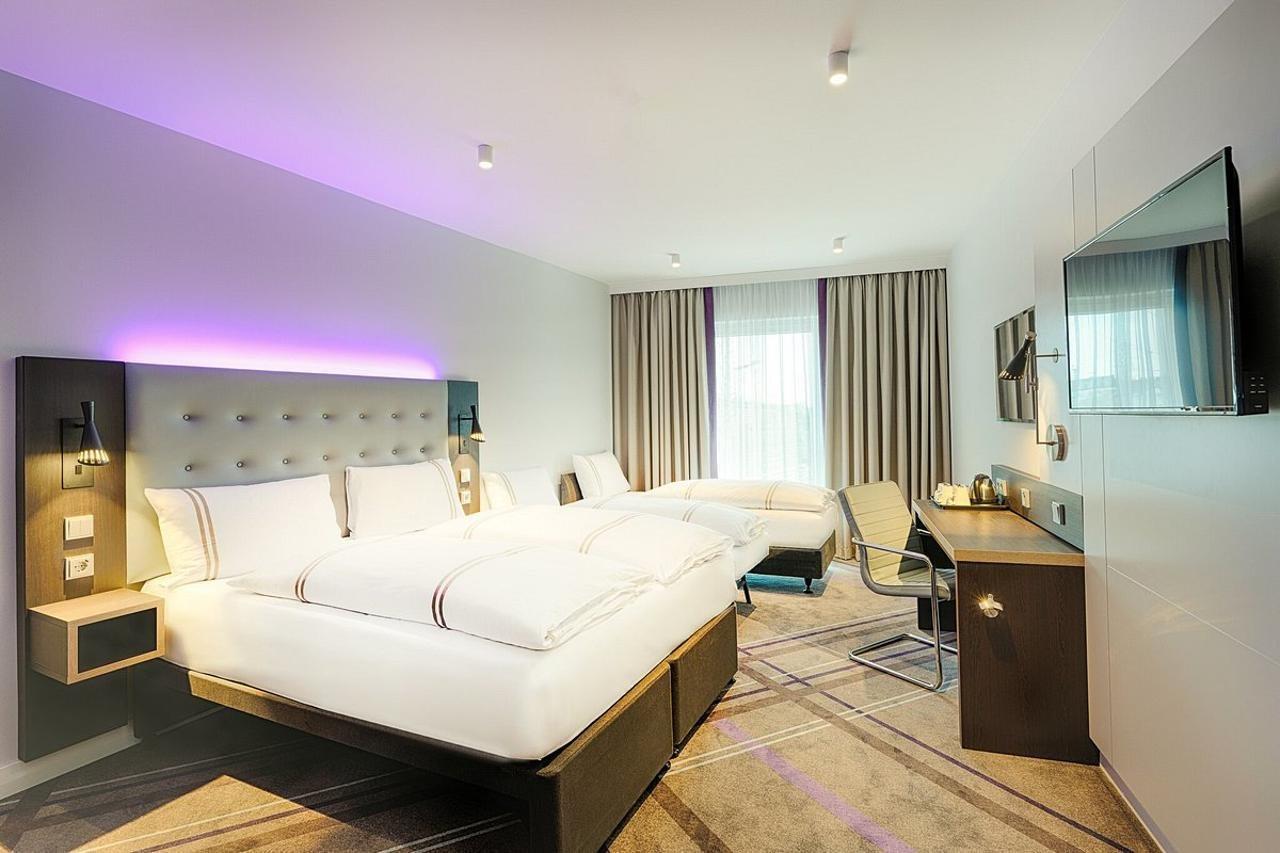 Premier Inn Duesseldorf City Friedrichstadt Ngoại thất bức ảnh