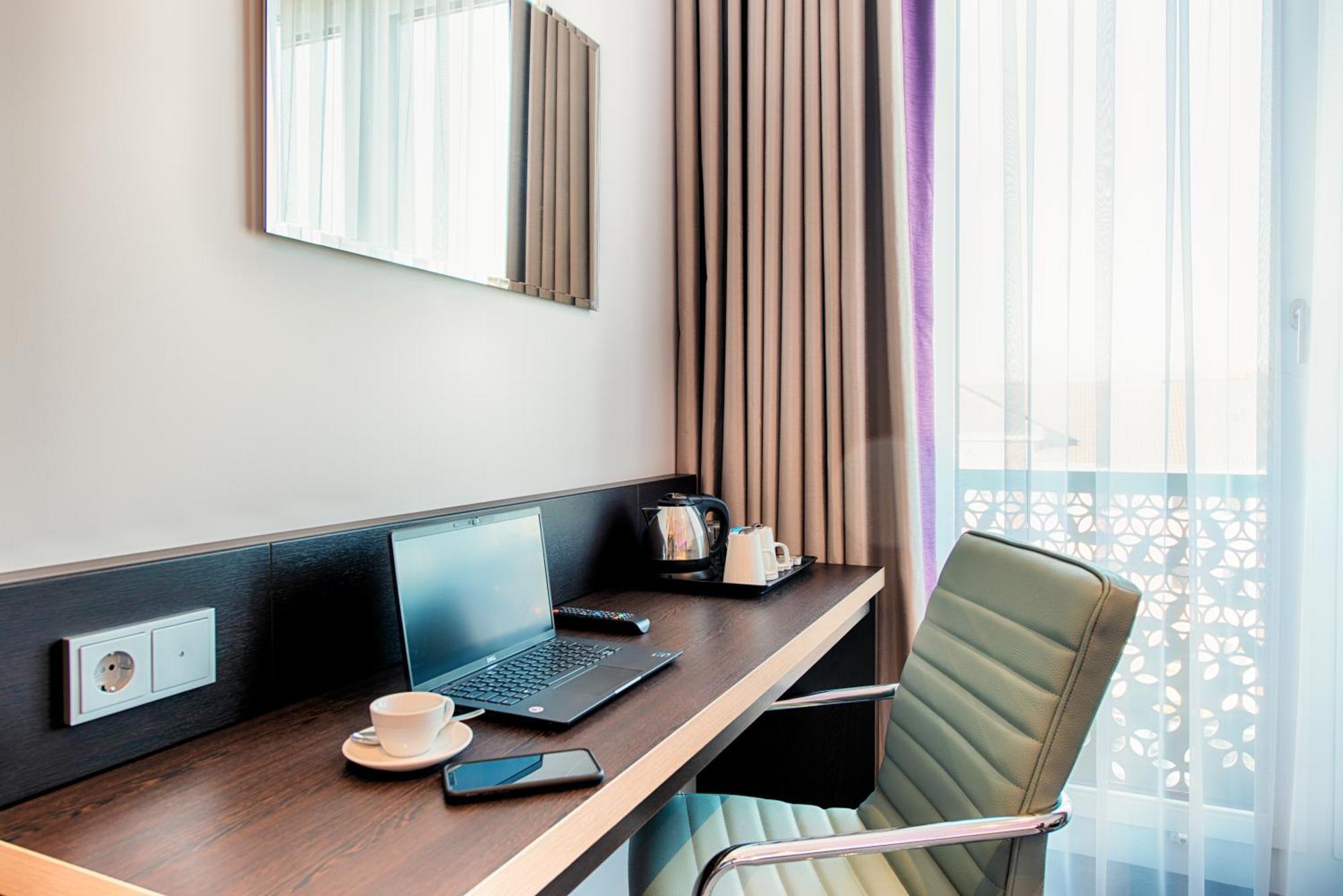 Premier Inn Duesseldorf City Friedrichstadt Ngoại thất bức ảnh
