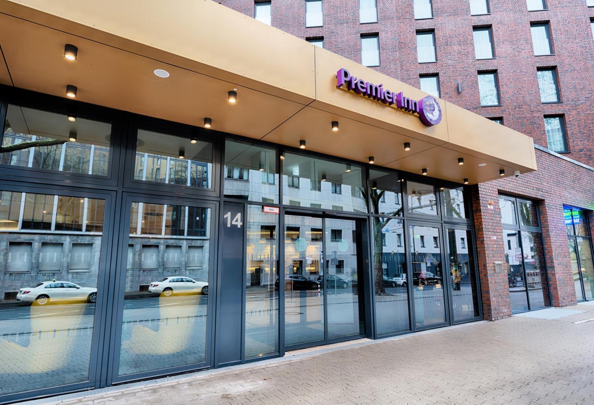 Premier Inn Duesseldorf City Friedrichstadt Ngoại thất bức ảnh