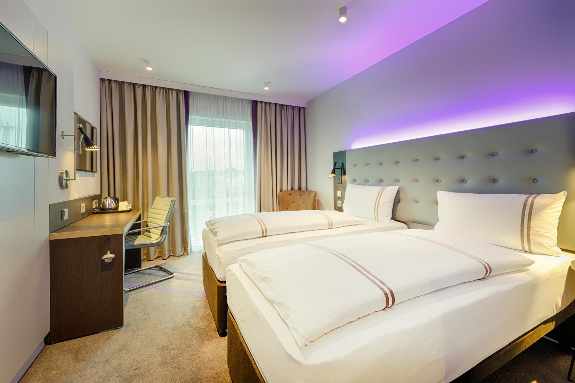 Premier Inn Duesseldorf City Friedrichstadt Ngoại thất bức ảnh