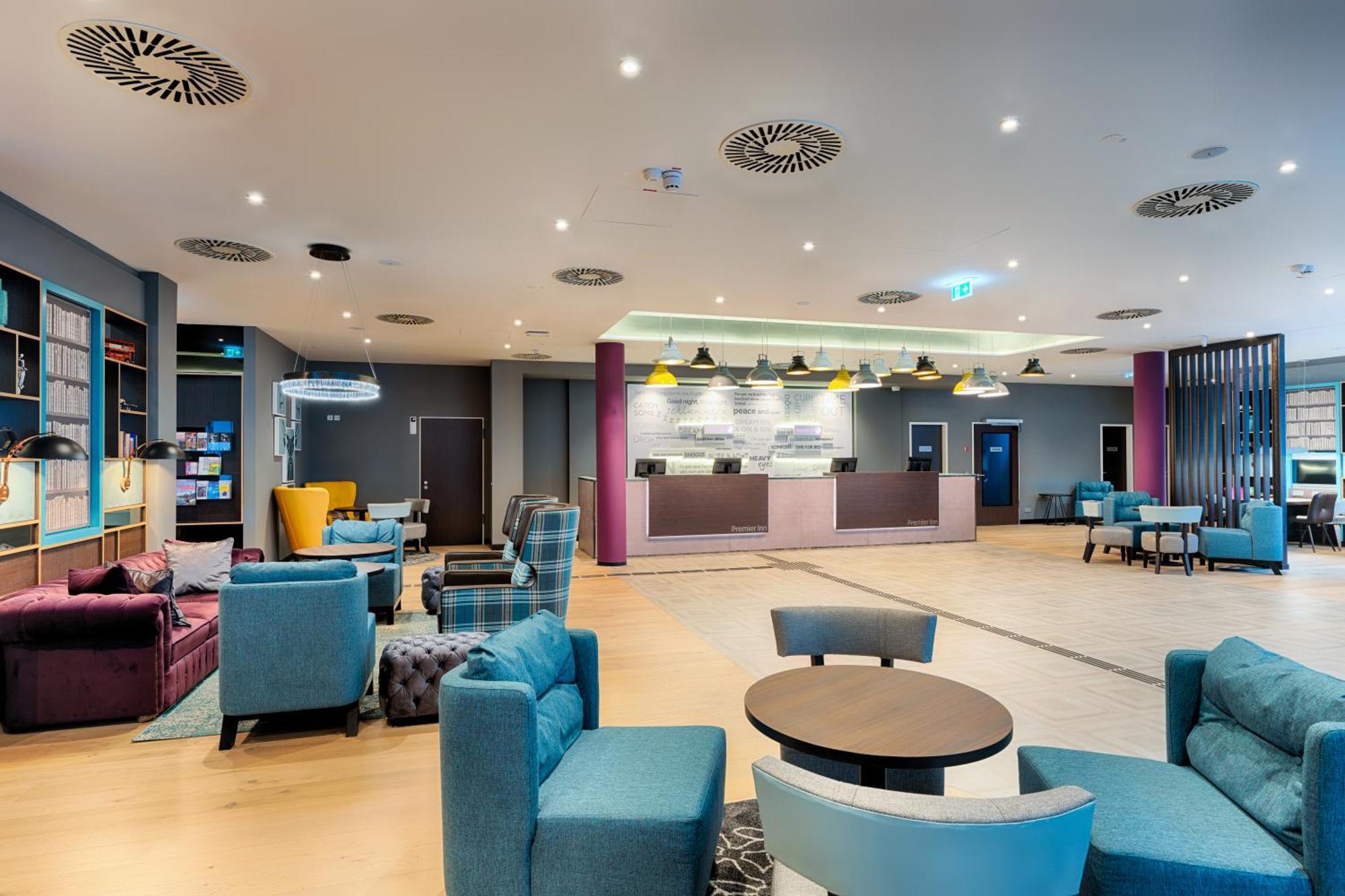 Premier Inn Duesseldorf City Friedrichstadt Ngoại thất bức ảnh